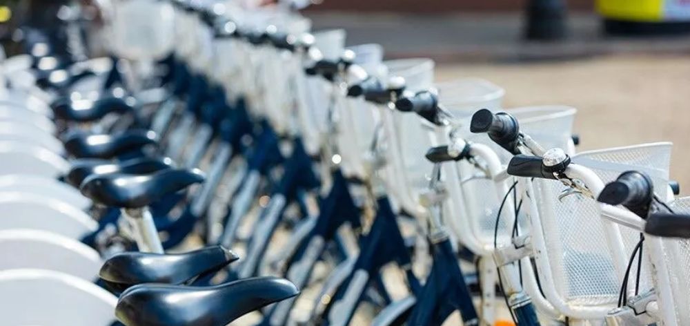 ¿Por qué es importante buscar un departamento con estacionamiento para bicicletas?