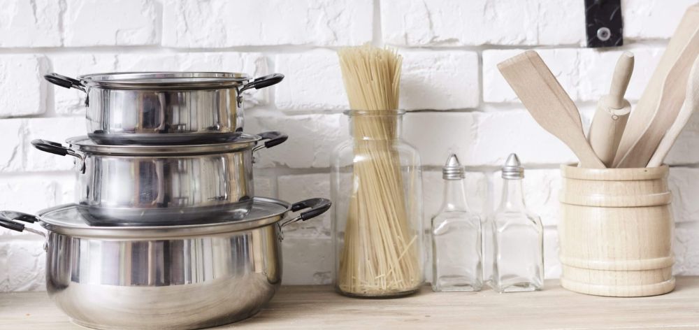 9 utensilios y elementos de cocina que debes tener en tu primer departamento